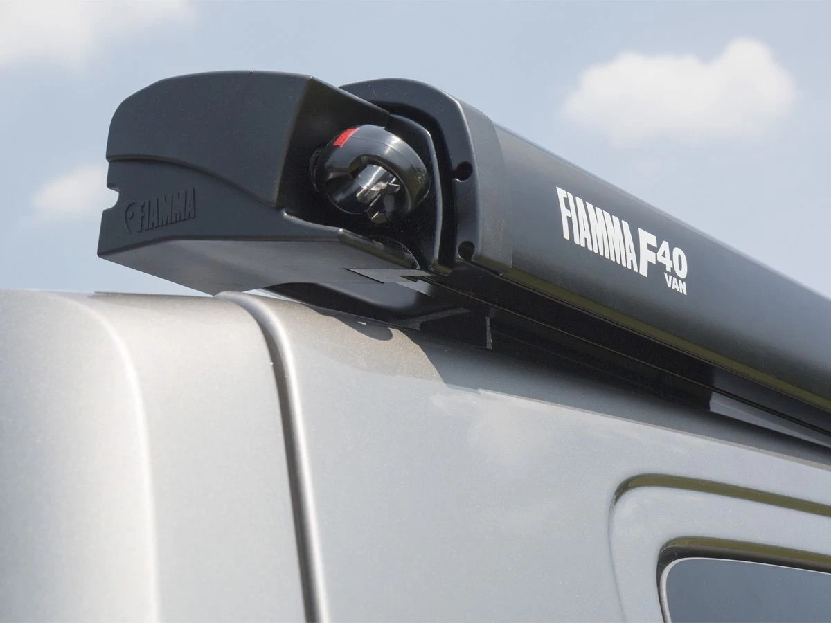 Fiamma F40Van Deep Black Cassetteluifel 7 Fiamma F40Van Deep Black Cassetteluifel - Afbeelding 5