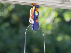 Peggy Peg Crocodile Tapijtclips -Buitenkampeerwinkel peggy peg croc adapter crocodile 2 ecommerce 8f02