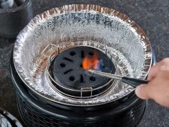 COBB 6 CobbleStones 7 COBB 6 CobbleStones -Buitenkampeerwinkel sfeerfoto cobb pro zwart aansteken cobble stone ecommerce 3a32